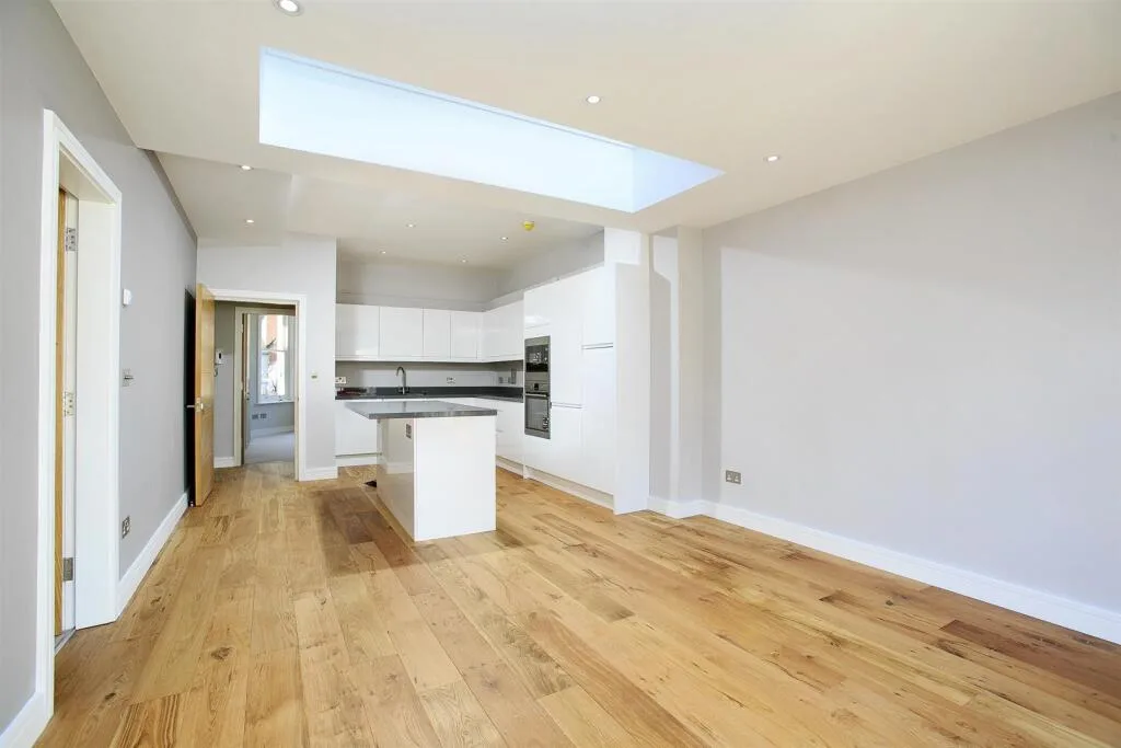 2 bedroom ground floor flat for rent