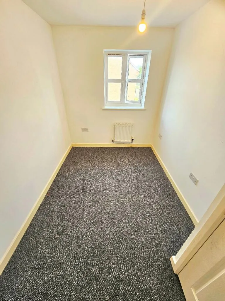 3 bedroom semi-detached house for rent