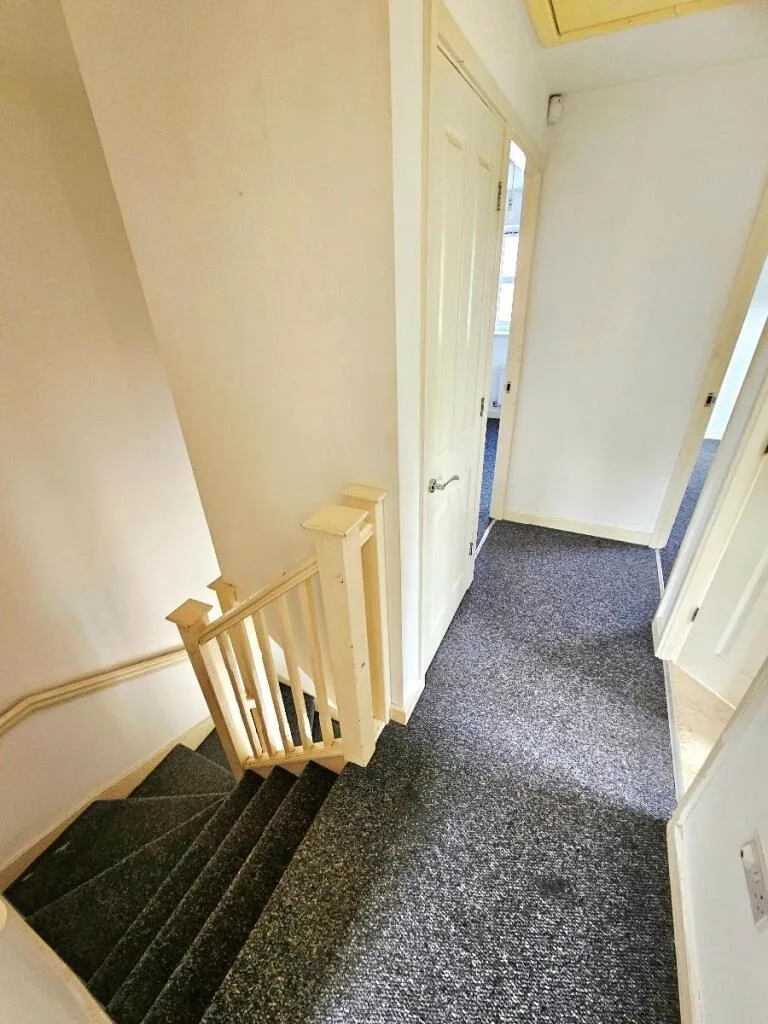 3 bedroom semi-detached house for rent
