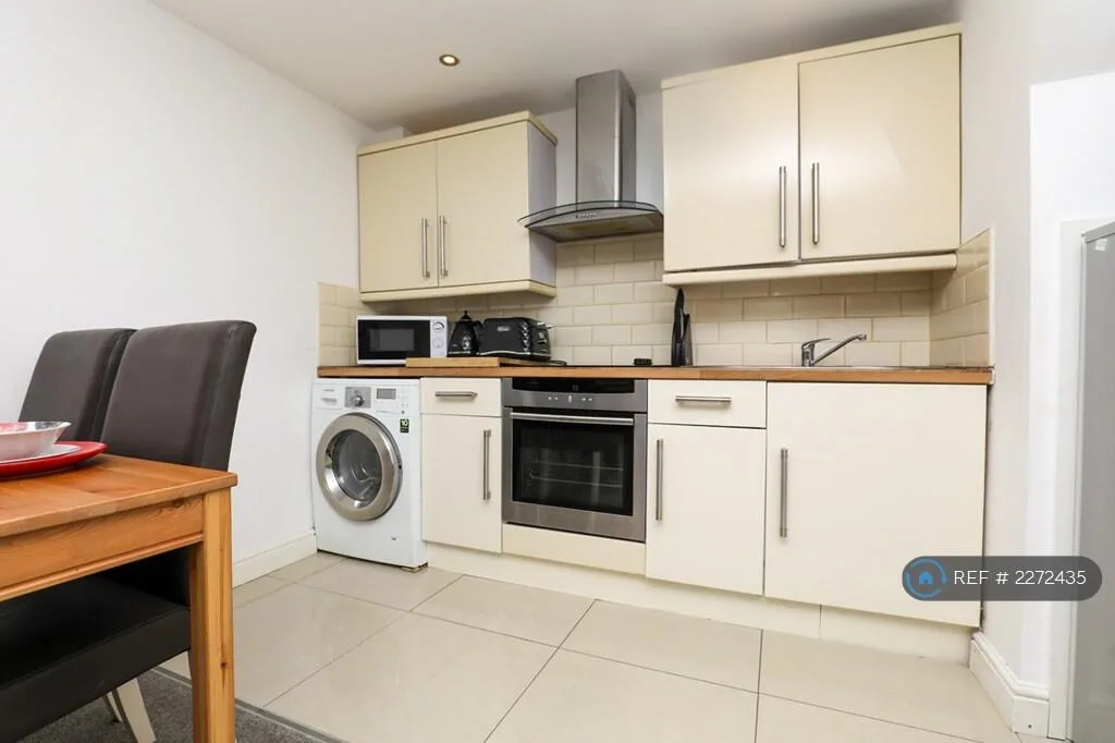 2 bedroom terraced house for rent