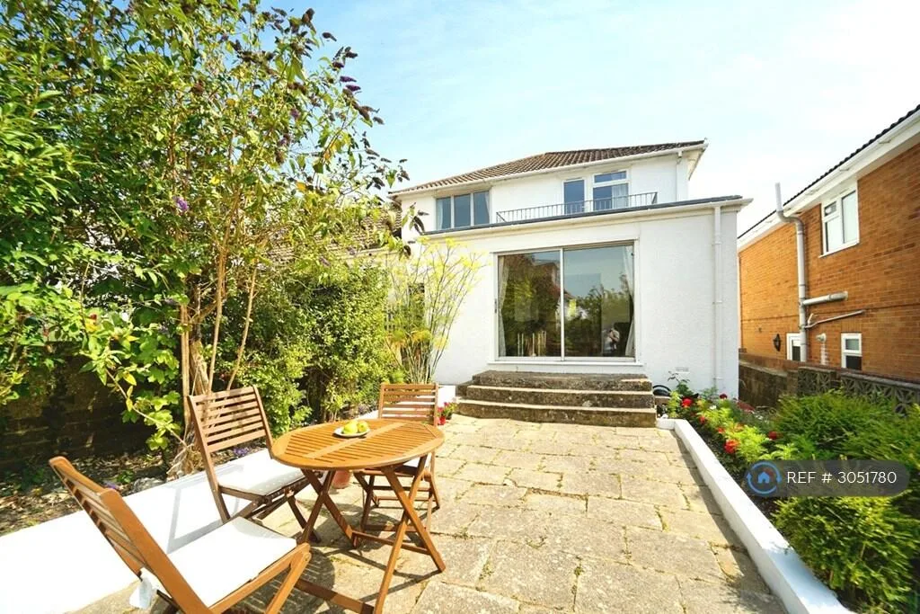 3 bedroom detached house for rent