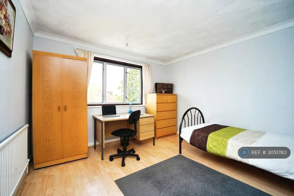 3 bedroom detached house for rent
