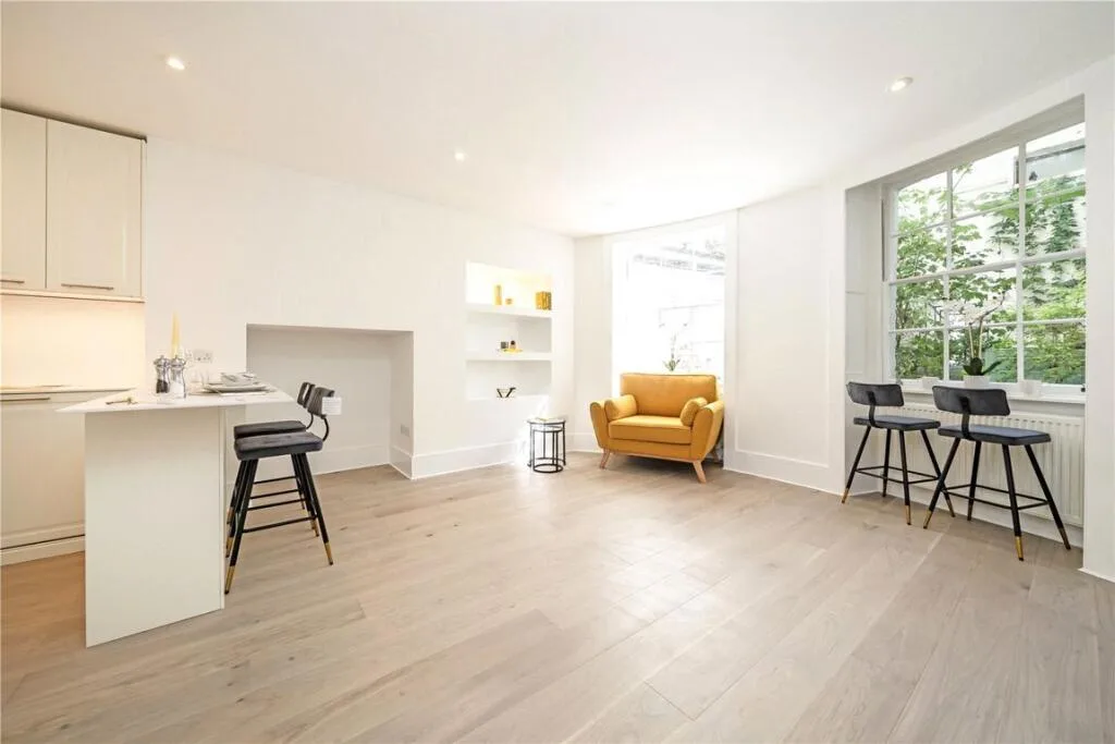 Studio flat for rent