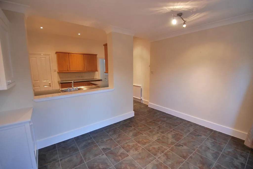 2 bedroom terraced house for rent