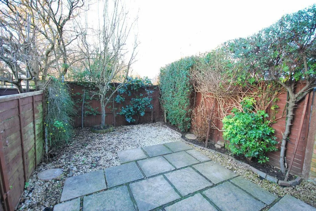 2 bedroom terraced house for rent