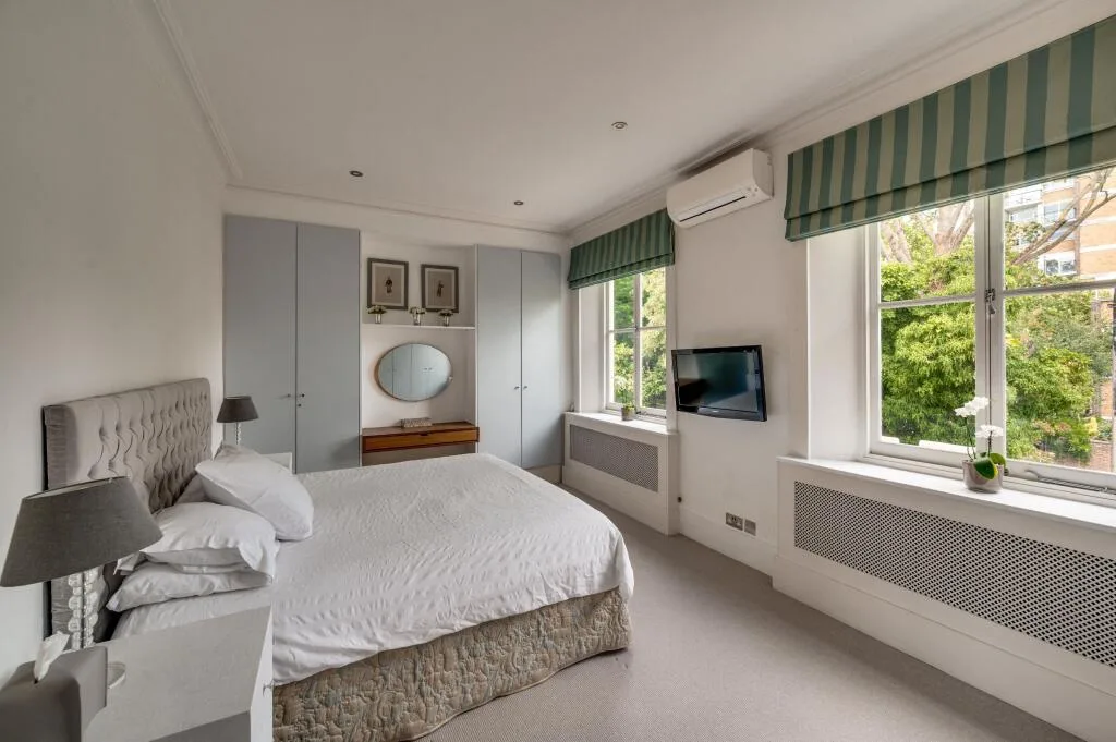5 bedroom detached house for rent