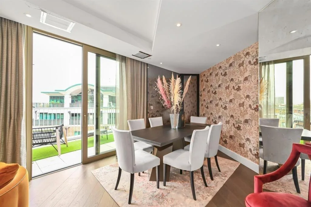 3 bedroom flat for rent