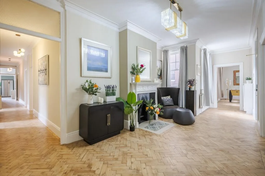 5 bedroom apartment for rent