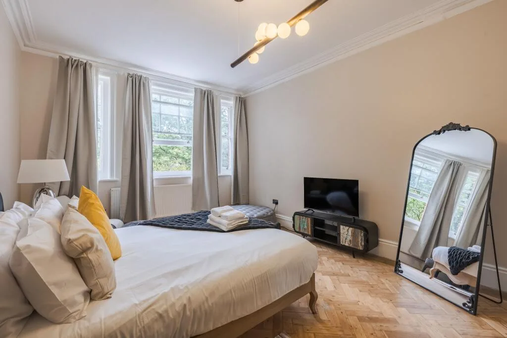 5 bedroom apartment for rent