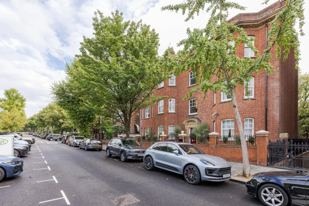 5 bedroom apartment for rent