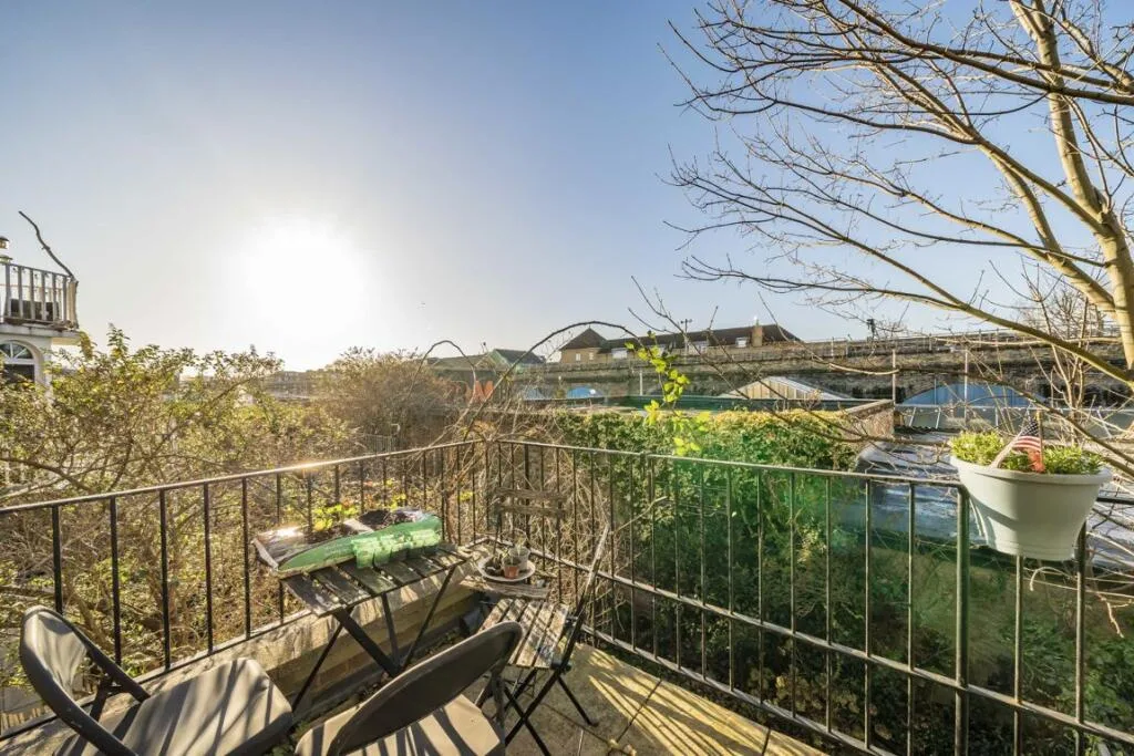 3 bedroom flat for rent