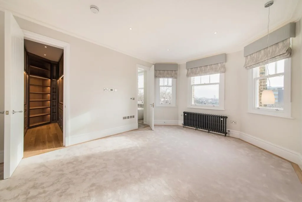 5 bedroom flat for rent