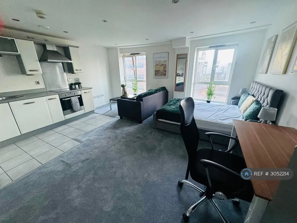 Studio flat for rent