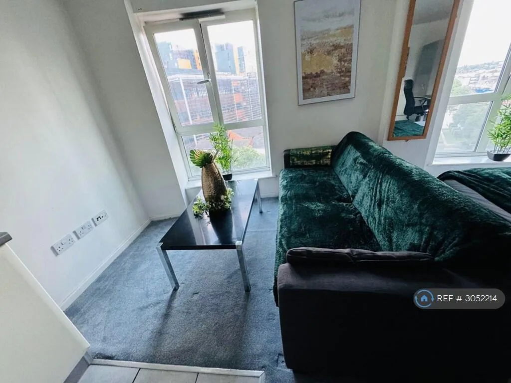 Studio flat for rent