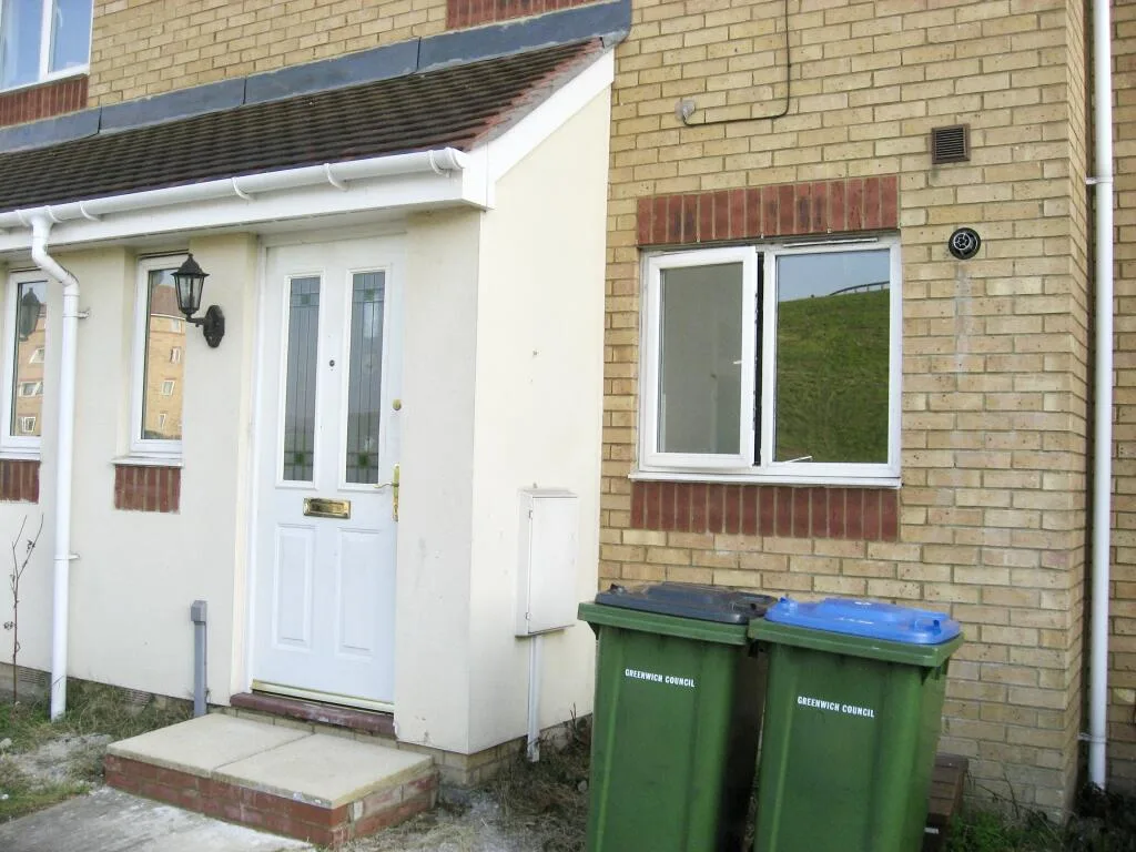 2 bedroom house for rent