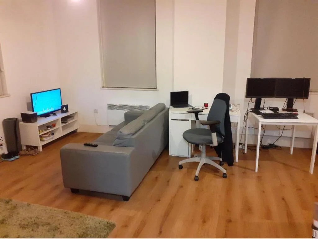 Studio flat for rent