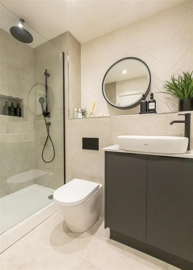 2 bedroom penthouse for rent