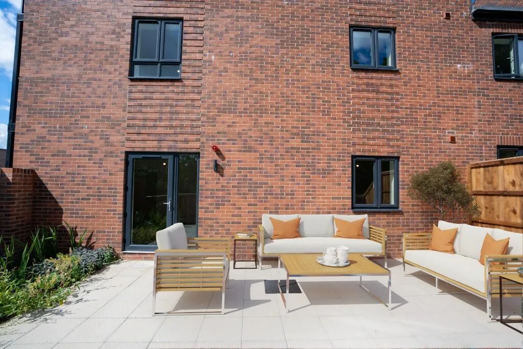 2 bedroom ground floor flat for rent