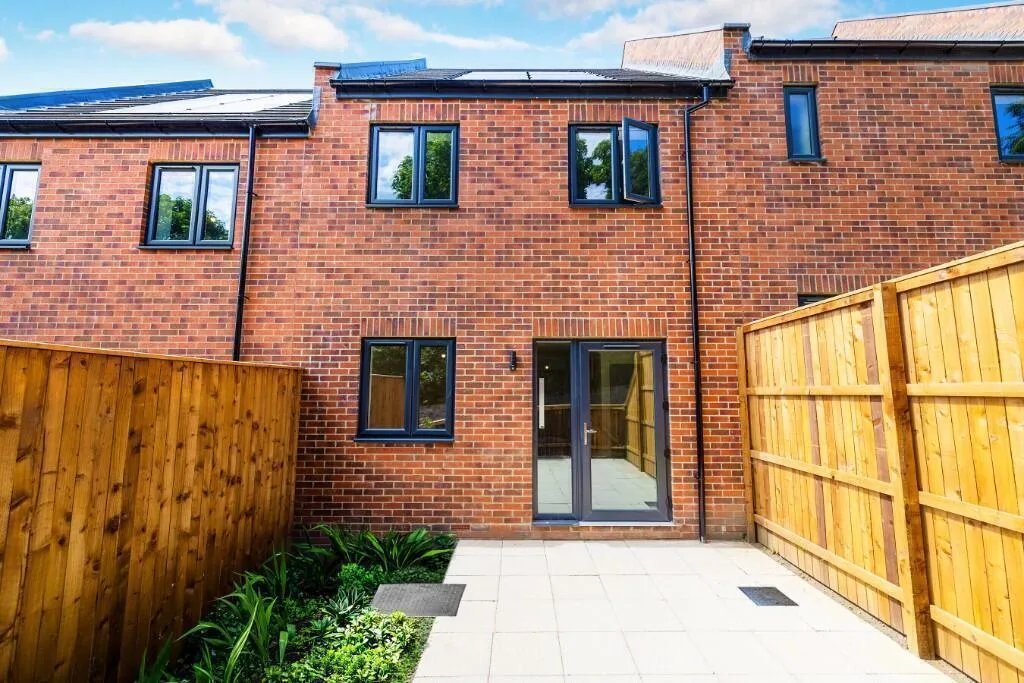 2 bedroom terraced house for rent