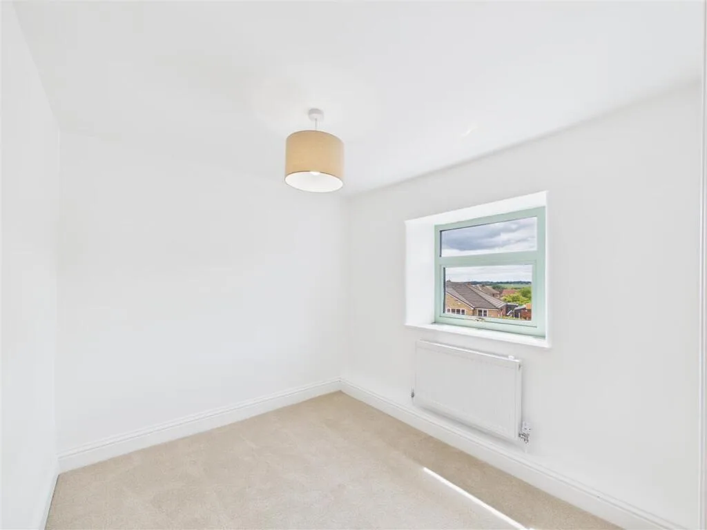 3 bedroom semi-detached house for rent