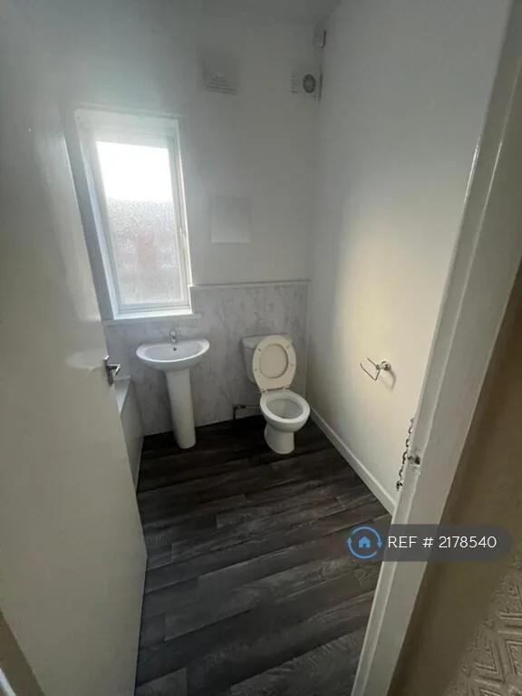 2 bedroom terraced house for rent
