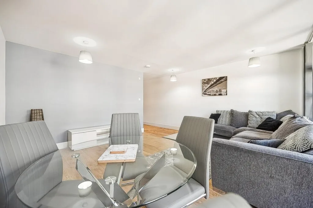 2 bedroom flat for rent