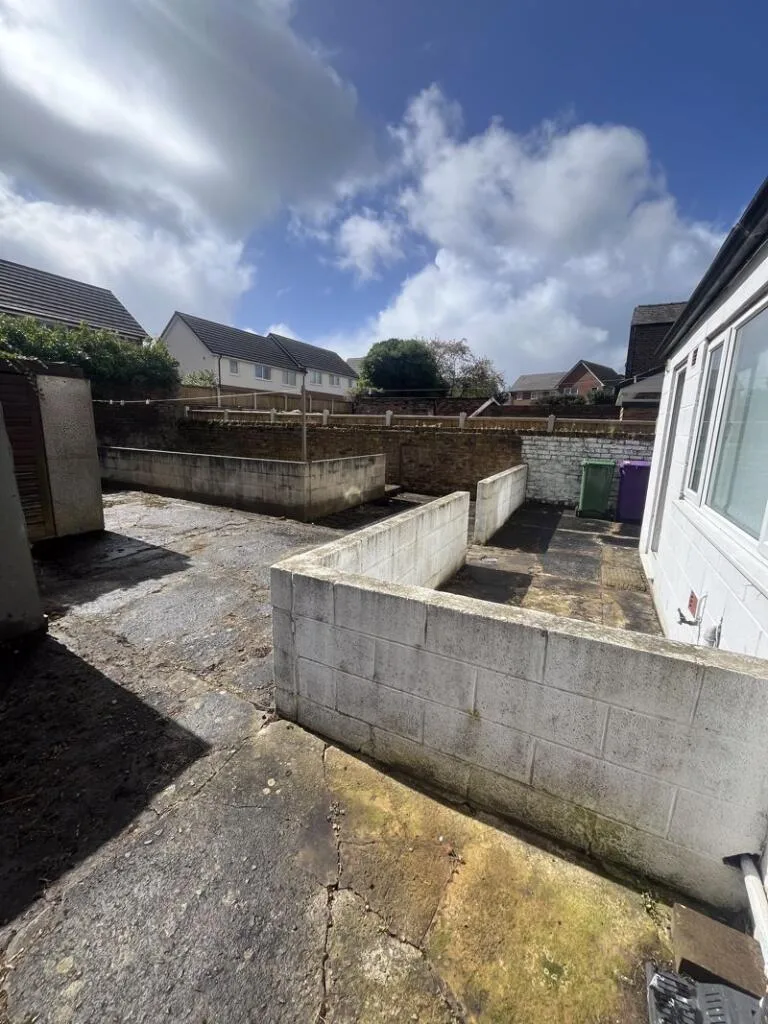 2 bedroom detached house for rent