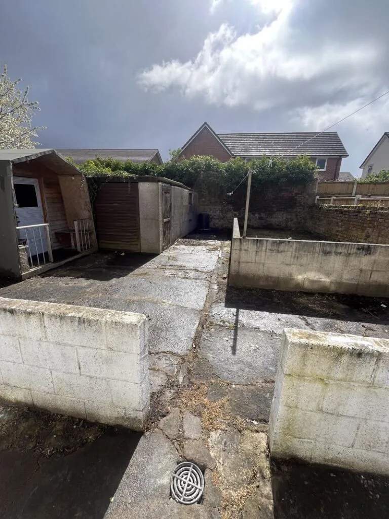 2 bedroom detached house for rent
