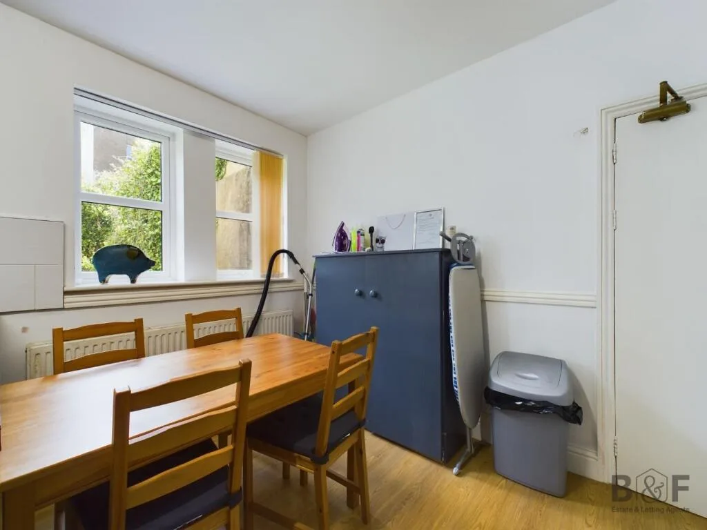 Studio flat for rent