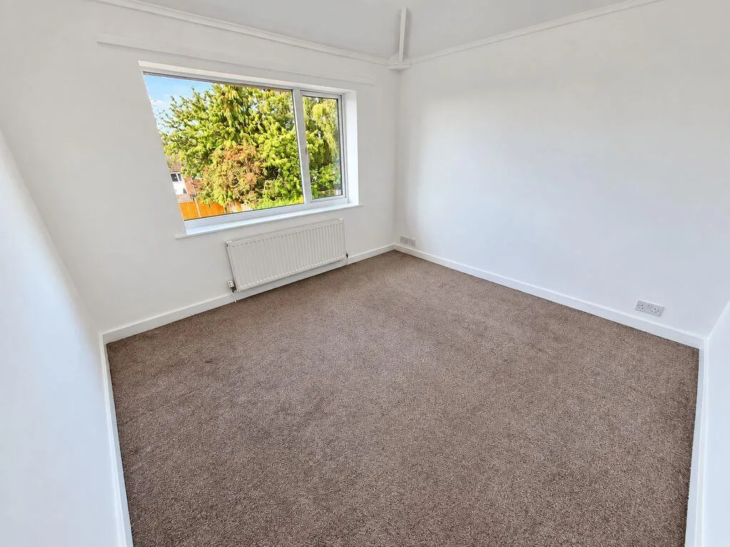3 bedroom end of terrace house for rent