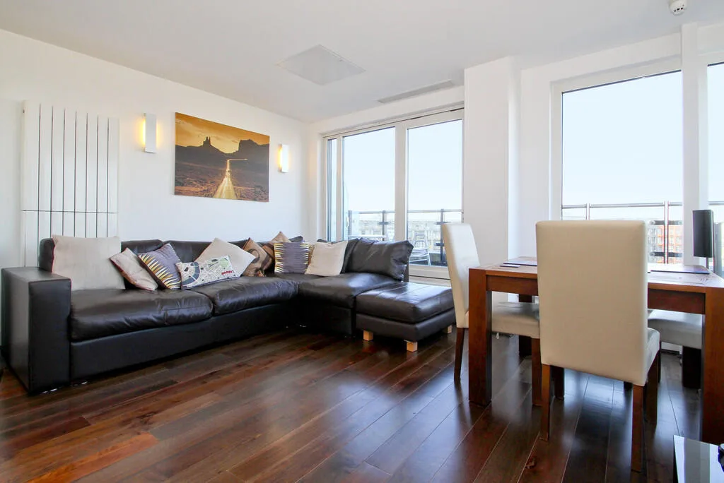 2 bedroom penthouse for rent