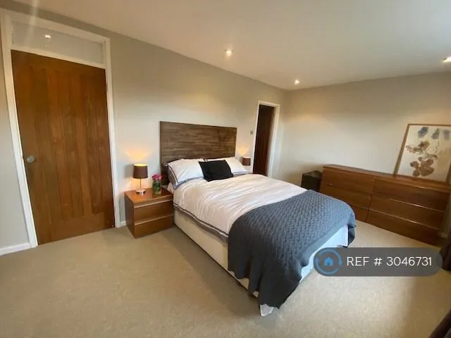 3 bedroom maisonette for rent