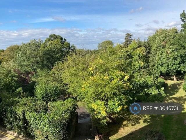3 bedroom maisonette for rent