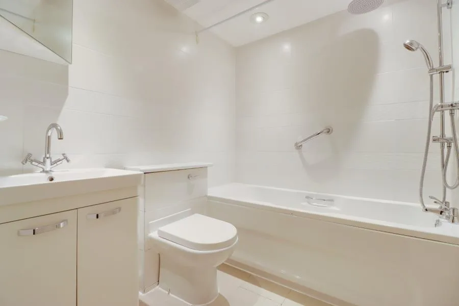 4 bedroom flat for rent