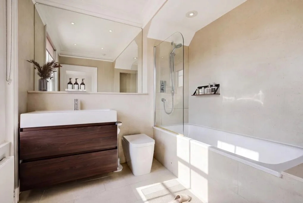 4 bedroom flat for rent