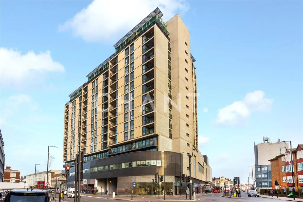 2 bedroom penthouse for rent