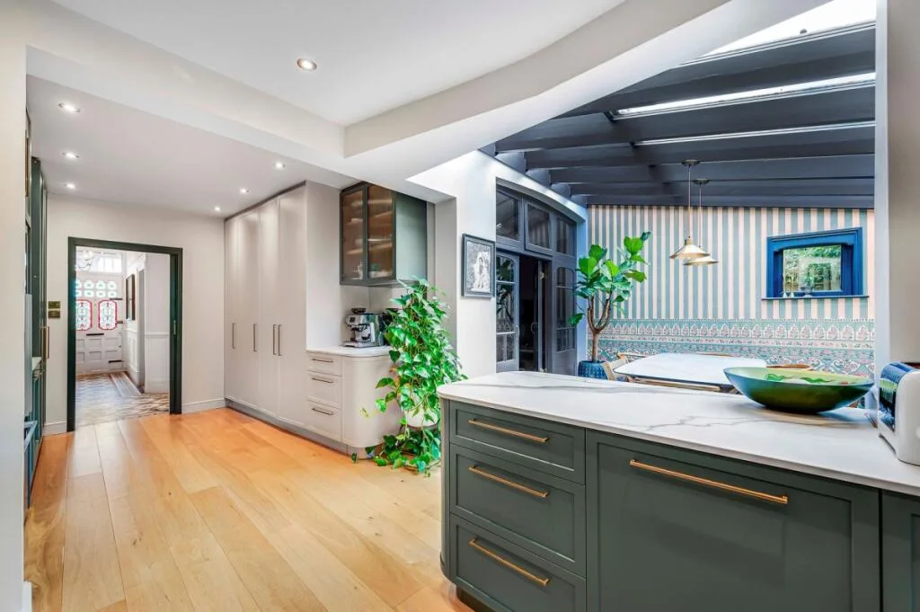 5 bedroom house for rent