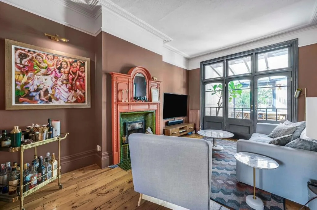 5 bedroom house for rent