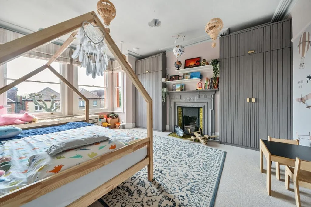 5 bedroom house for rent