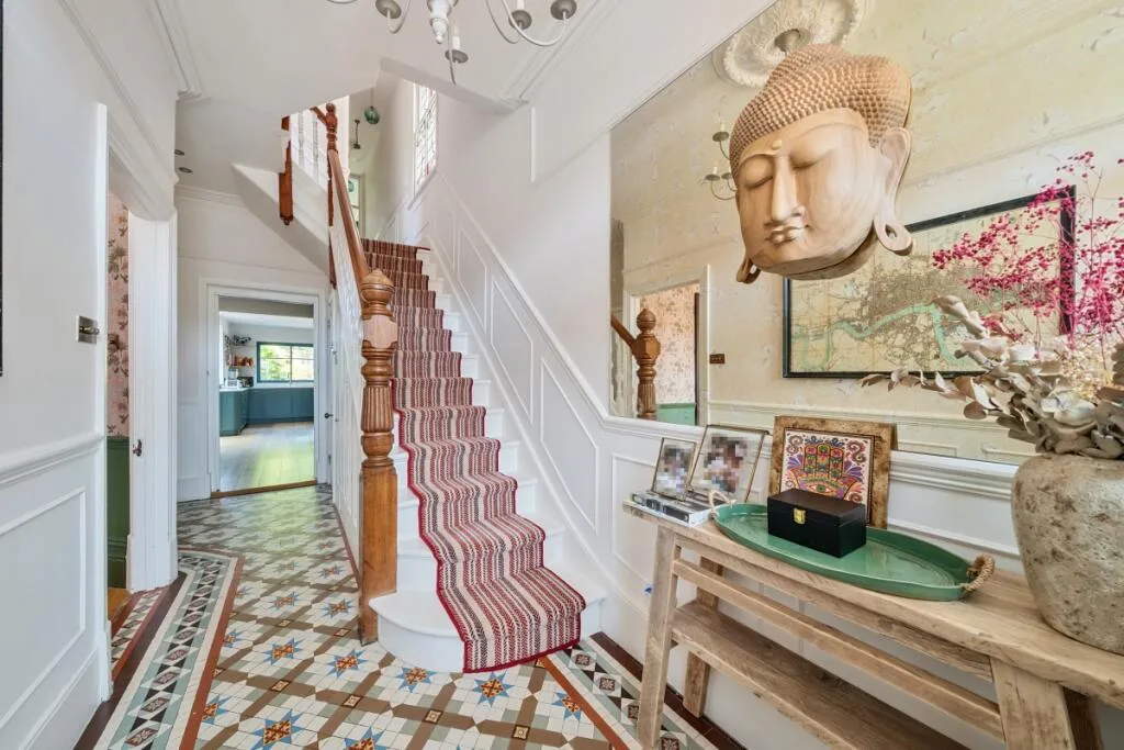 5 bedroom house for rent