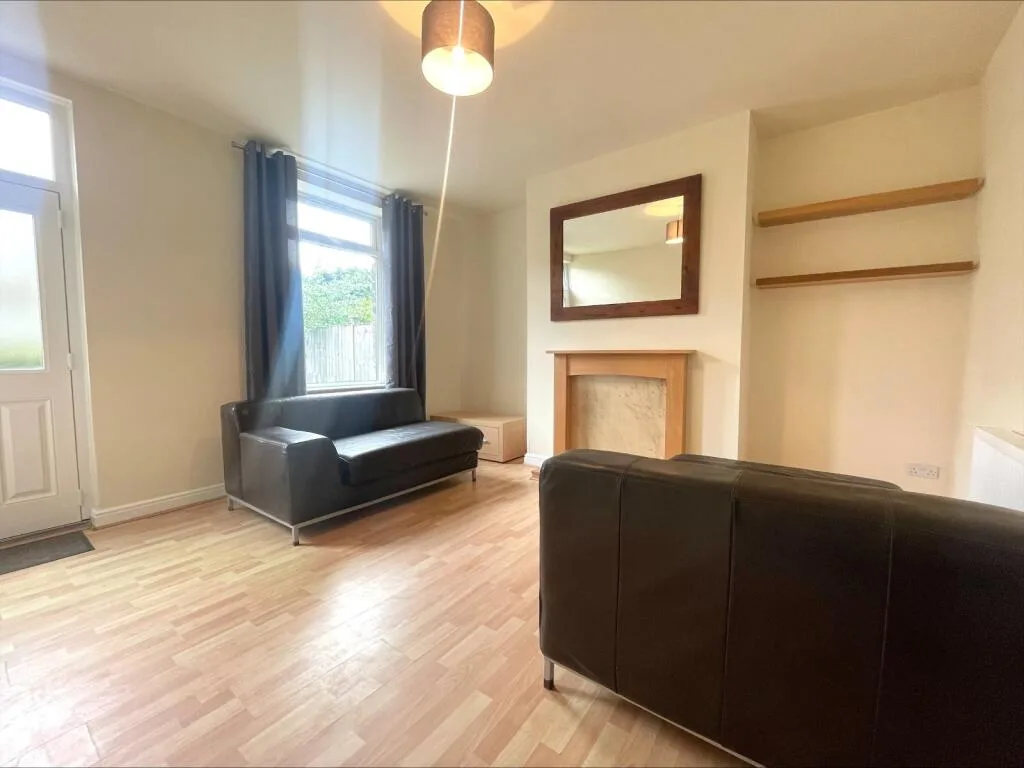 2 bedroom terraced house for rent