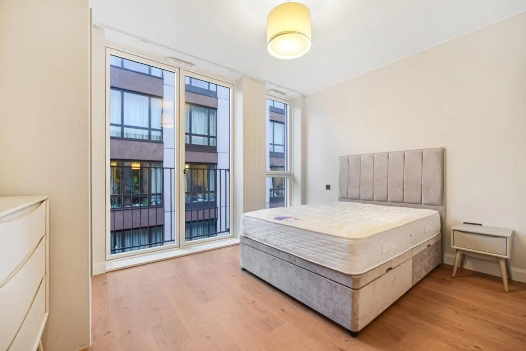 3 bedroom flat for rent