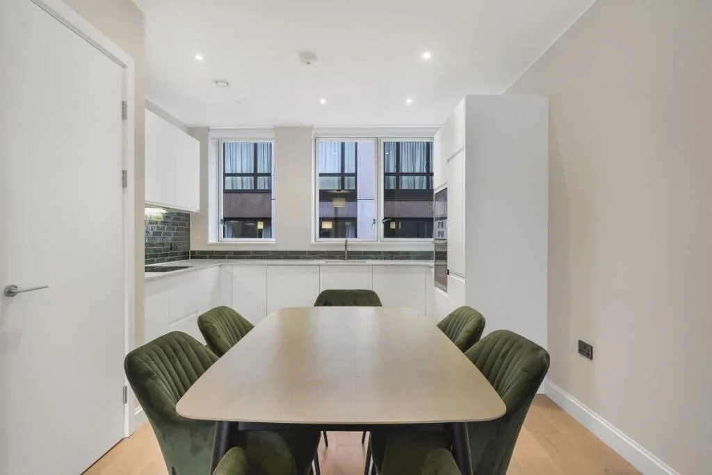 3 bedroom flat for rent