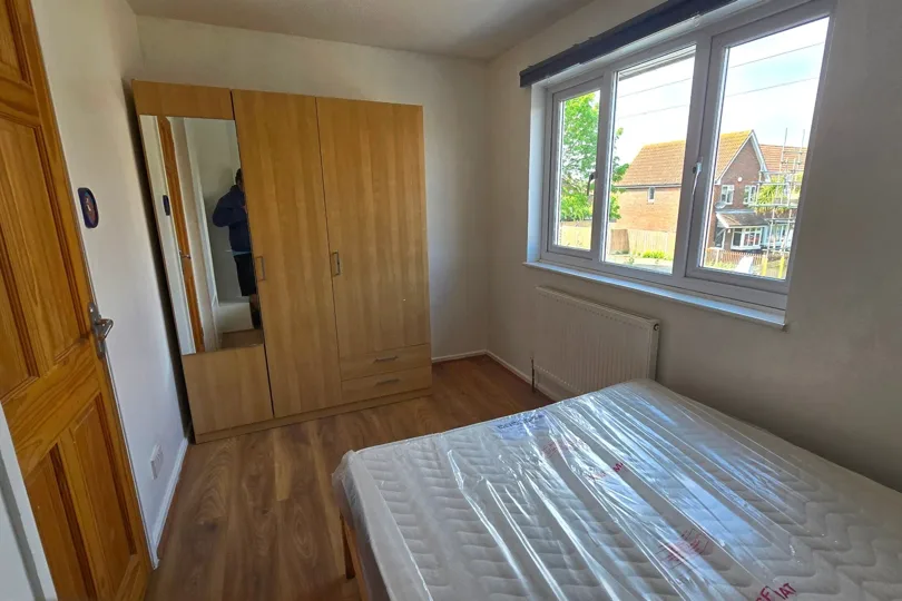 2 bedroom semi-detached house for rent