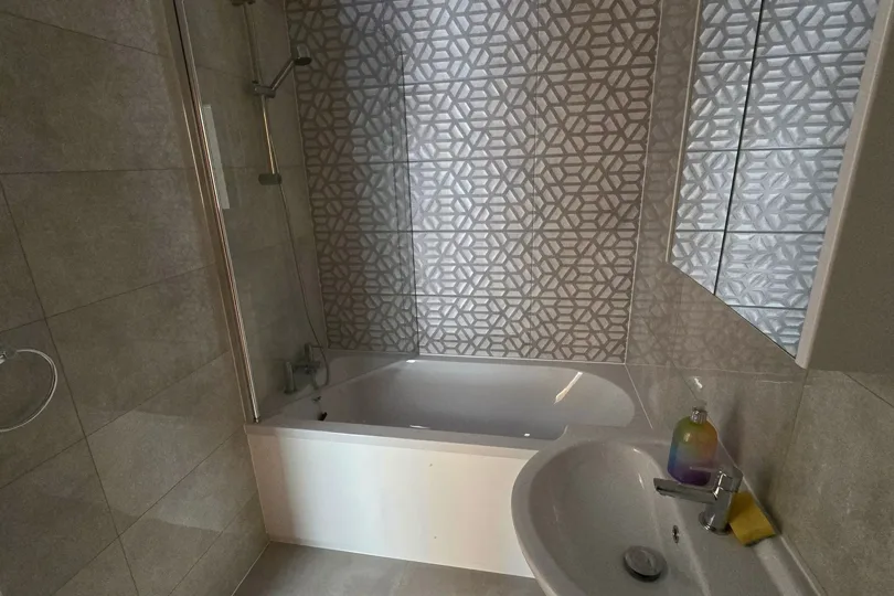 2 bedroom semi-detached house for rent
