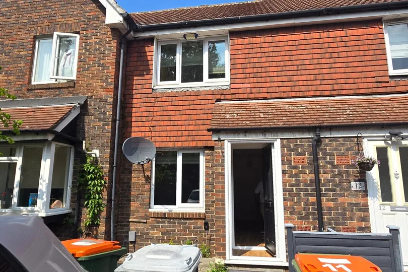 2 bedroom semi-detached house for rent