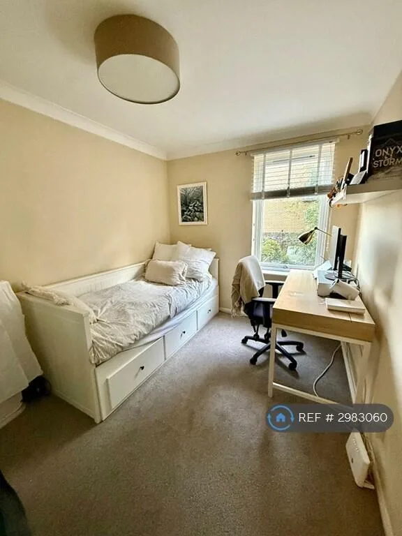 2 bedroom maisonette for rent