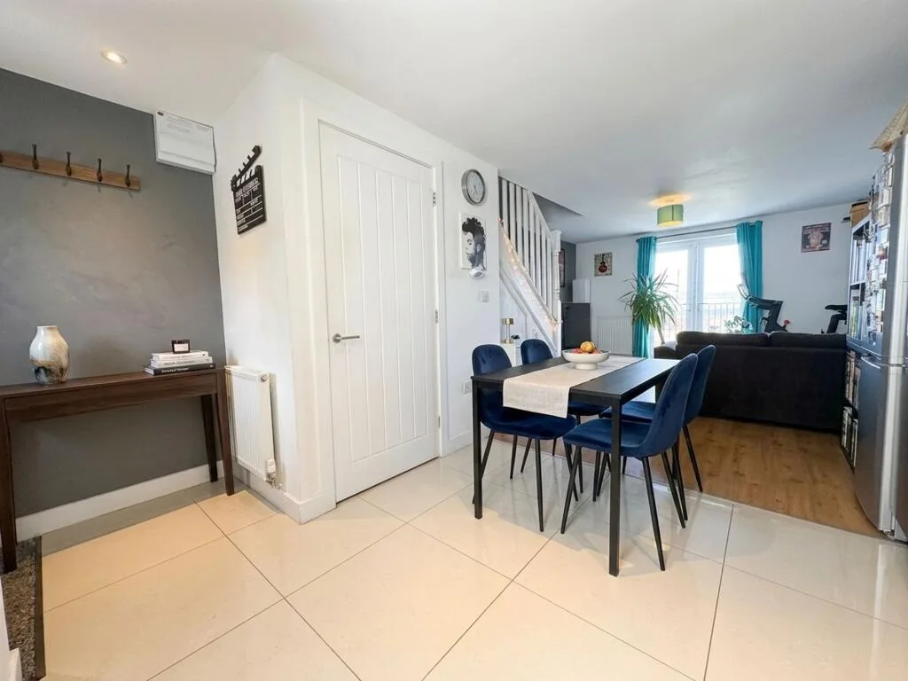 2 bedroom terraced house for rent