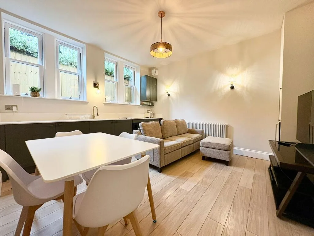 2 bedroom apartment for rent