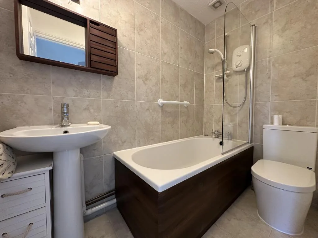 2 bedroom terraced house for rent
